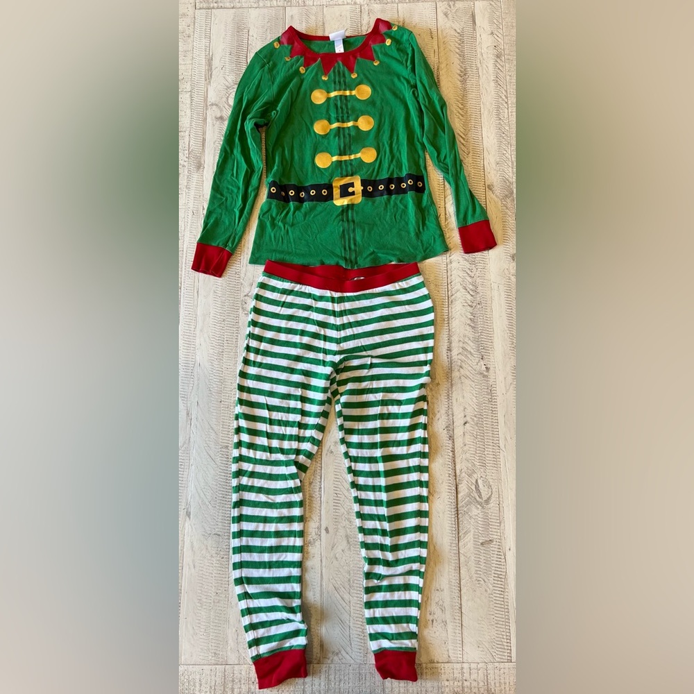 Christmas Pajama Set Women’s Medium